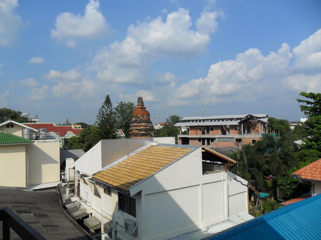 Chiangmai Inn Guesthouse Chiang Mai Exterior photo