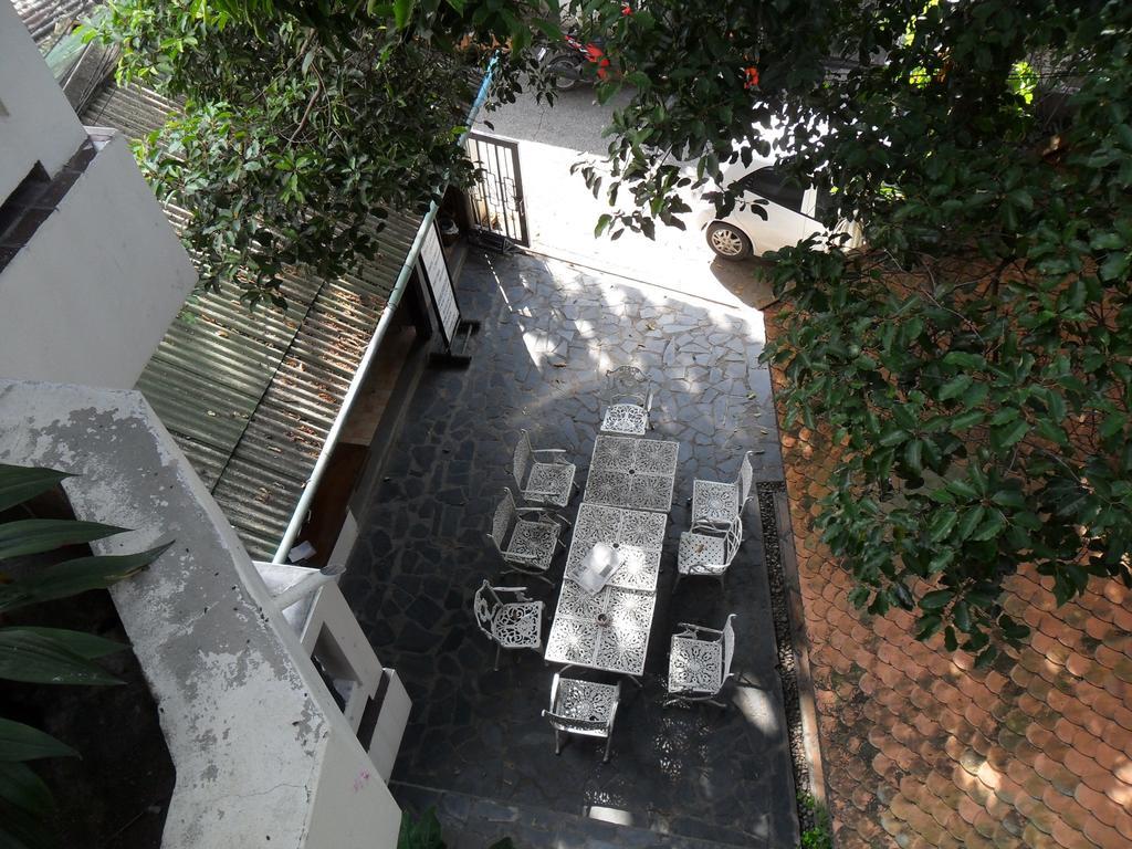 Chiangmai Inn Guesthouse Chiang Mai Exterior photo