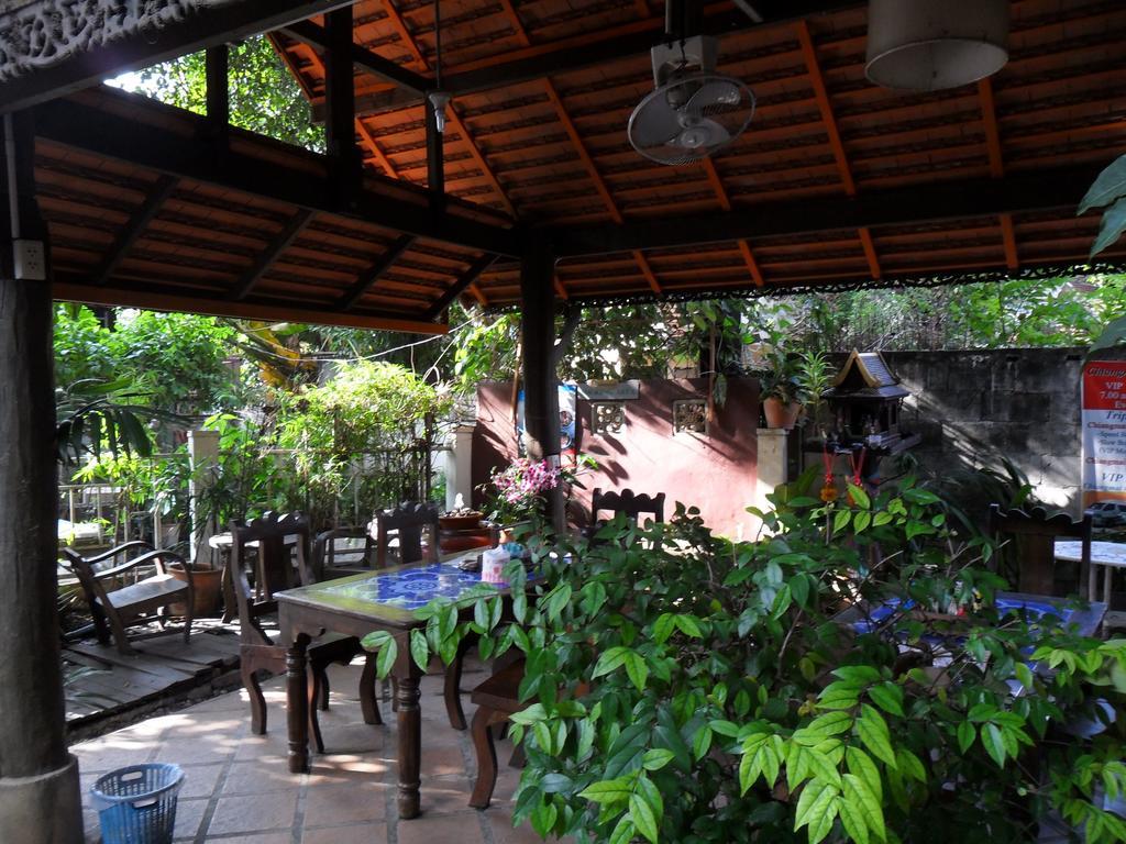 Chiangmai Inn Guesthouse Chiang Mai Exterior photo